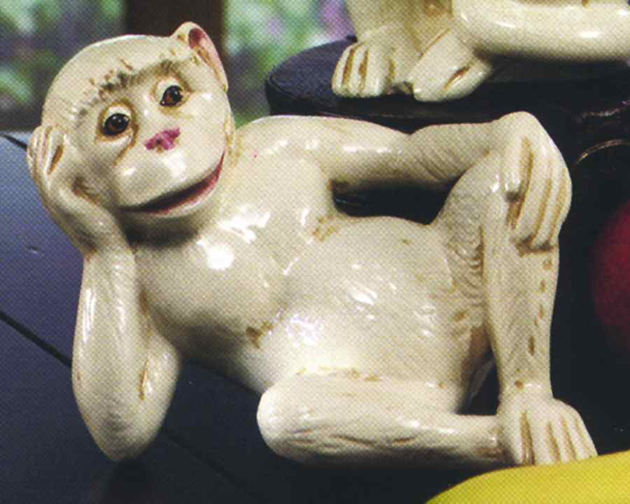 Villa Palma Monkey Figurine by Vietri (Italy)-1