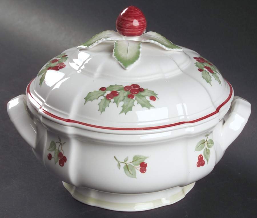 Joy Noel Round Covered Vegetable by Villeroy & Boch-1