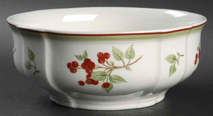 Joy Noel 8" Round Vegetable Bowl by Villeroy & Boch-1