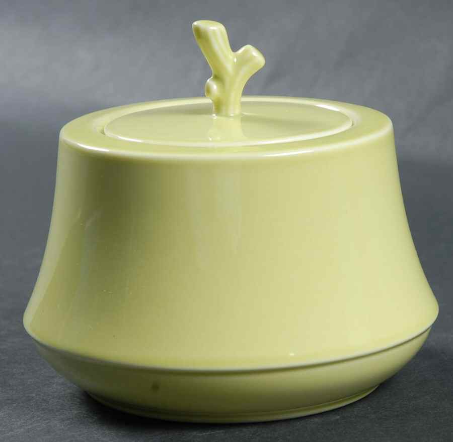 The Vert Sugar Bowl & Lid by Villeroy & Boch-1