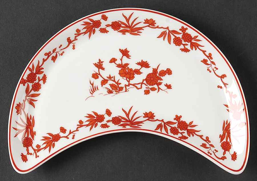Goa Crescent Salad Plate by Vista Alegre-1