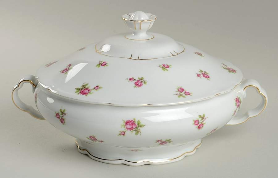 VIT254 Round Covered Vegetable by Victoria (Czech)-1