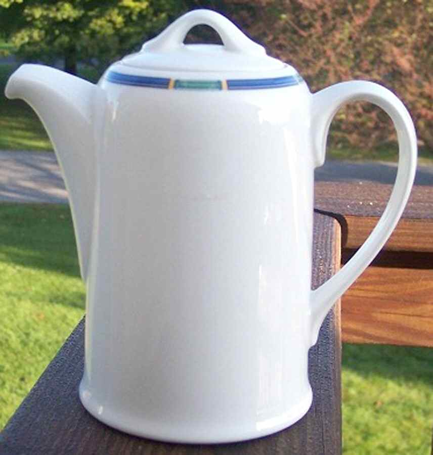Smeraldo Small Coffee Pot & Lid by Villeroy & Boch-1