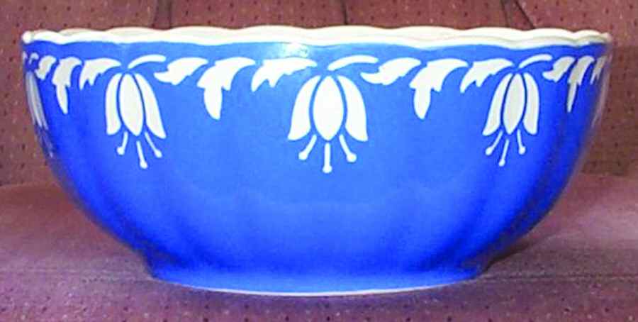 6802 9" Round Vegetable Bowl by Villeroy & Boch-1