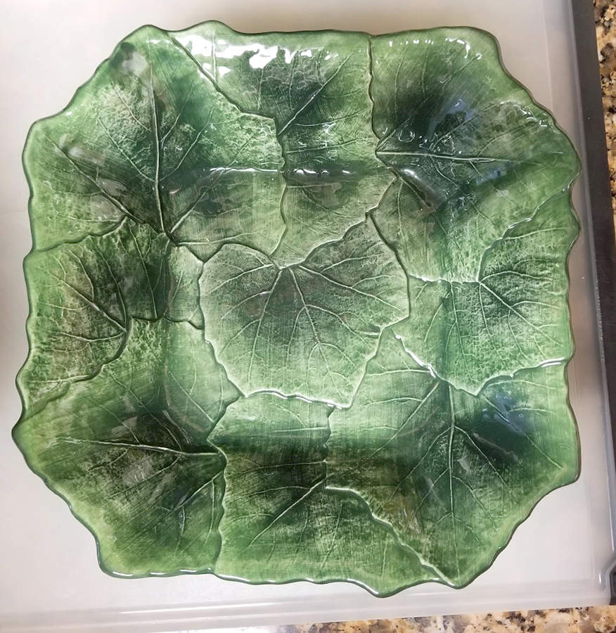 Scolpita Luncheon Plate by Vietri (Italy)-1