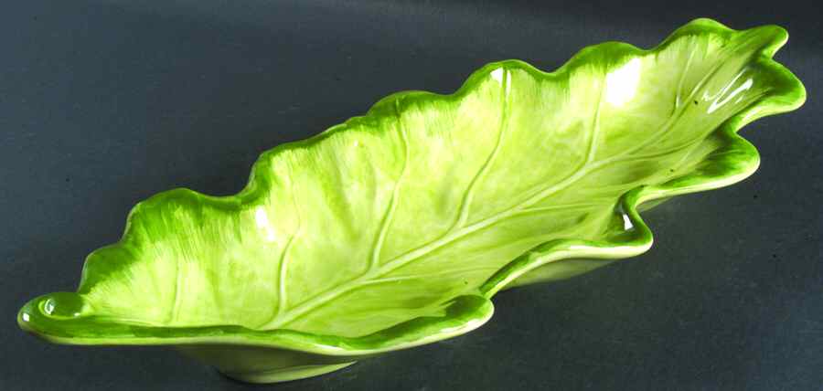 Scolpita 16" Oval Serving Platter by Vietri (Italy)-1