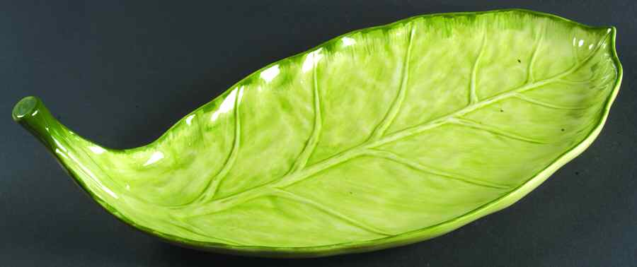 Scolpita 20" Oval Serving Platter by Vietri (Italy)-1
