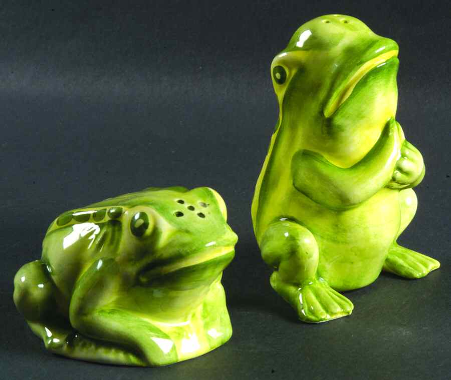Water Garden Figural Salt & Pepper Set by Vietri (Italy)-1