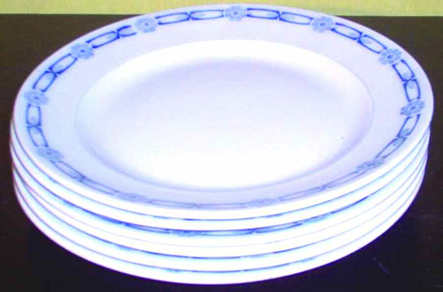 1084 Dinner Plate by Villeroy & Boch-1