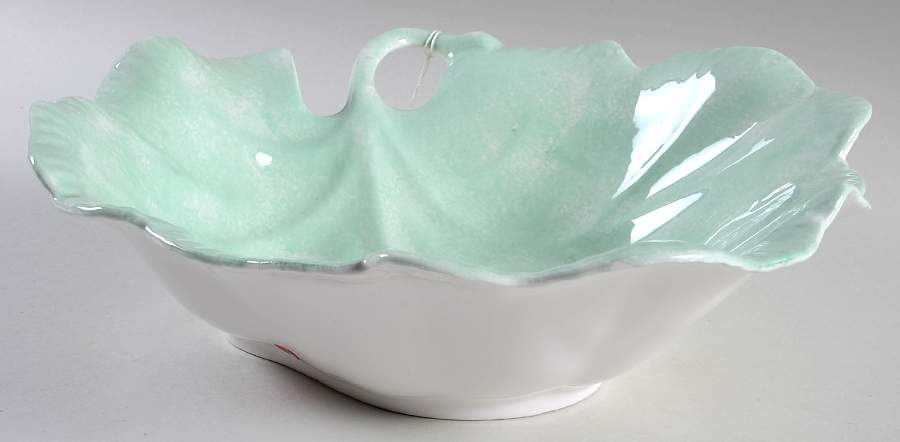 French Garden Leaves 12" Oval Vegetable Bowl by Villeroy & Boch-1