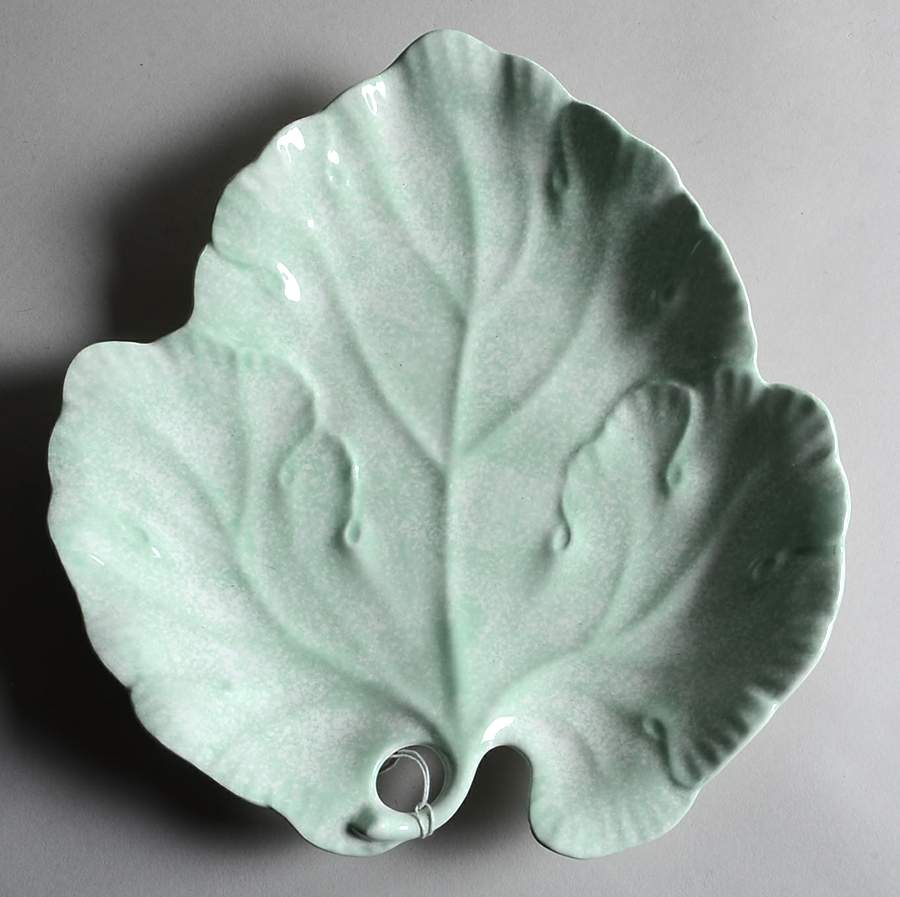French Garden Leaves 10" Leaf Dish by Villeroy & Boch-1