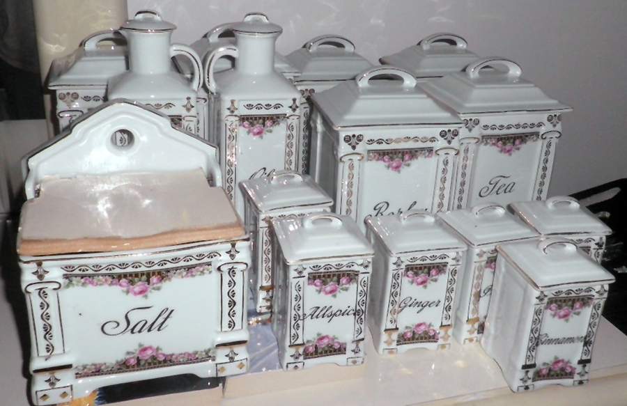241 Salt Box & Lid by Victoria (Czech)-1