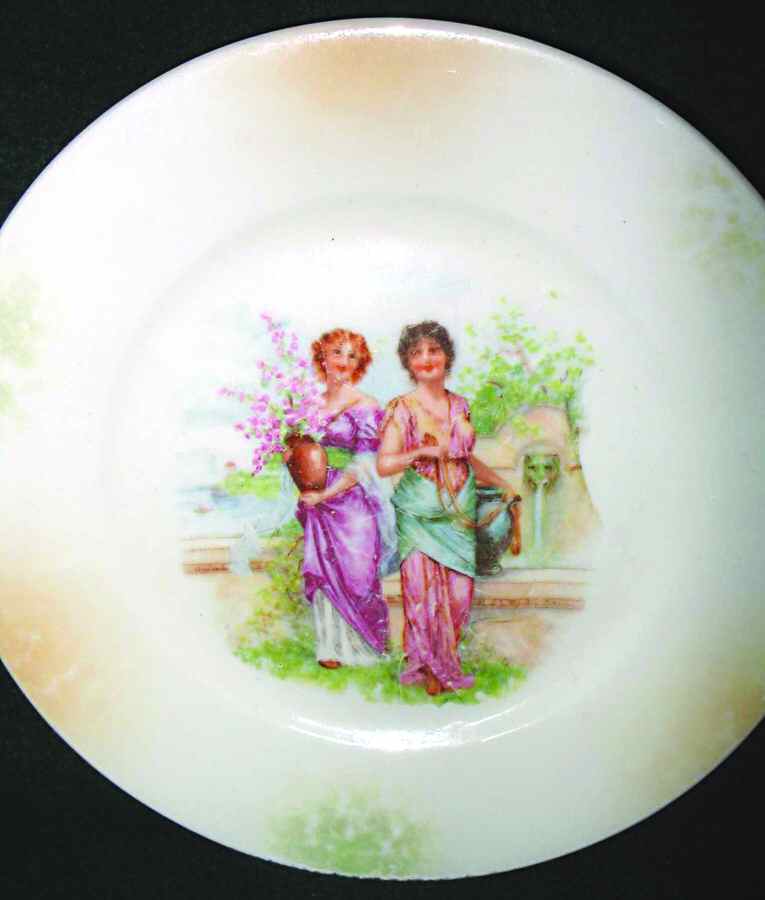 VIT273 Dessert/Pie Plate by Victoria (Czech)-1
