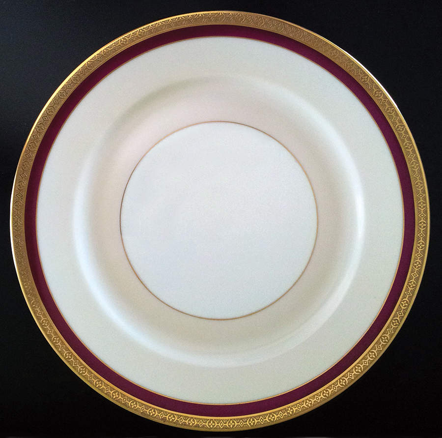 VIT275 Salad Plate by Victoria (Czech)-1