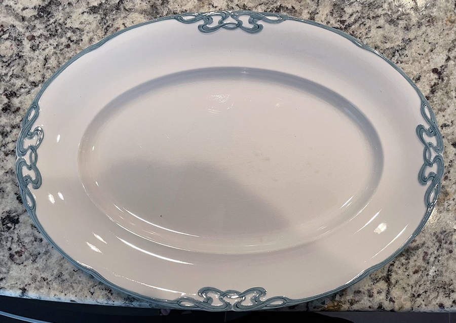 VIL152 12" Oval Serving Platter by Villeroy & Boch-1