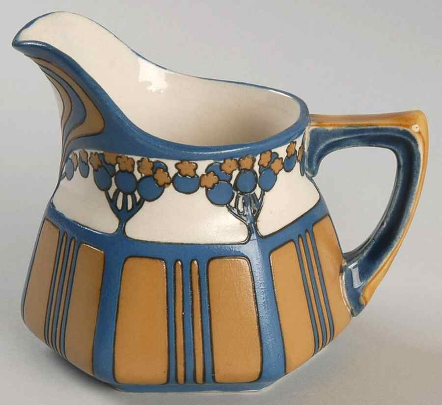 VIL153 Creamer by Villeroy & Boch-1