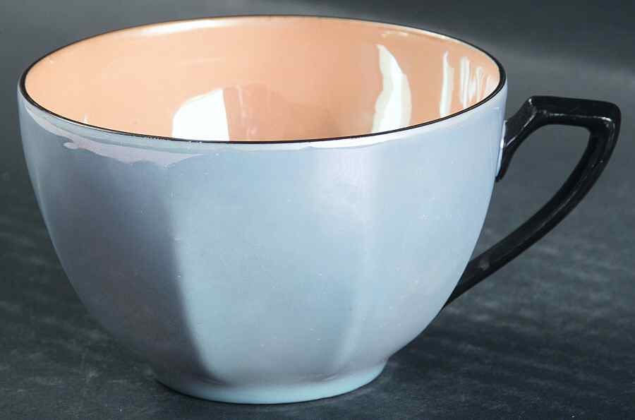VIT283 Flat Cup by Victoria (Czech)-1