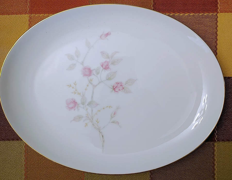 Fontaine 14" Oval Serving Platter by Violet-1