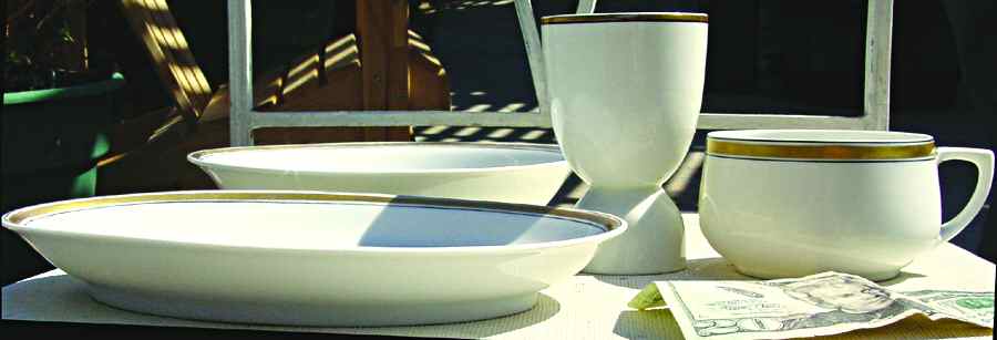 VTO134 Single Egg Cup by Victoria (Austria)-1