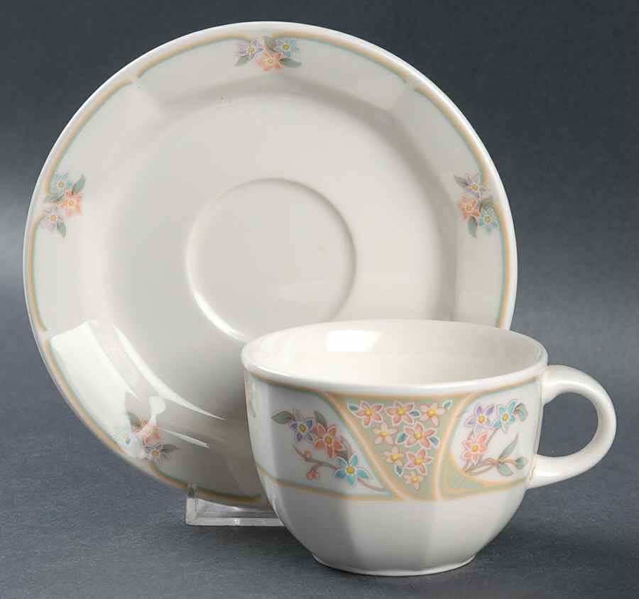Como (Multisided) Flat Cup & Saucer Set by Villeroy & Boch-1