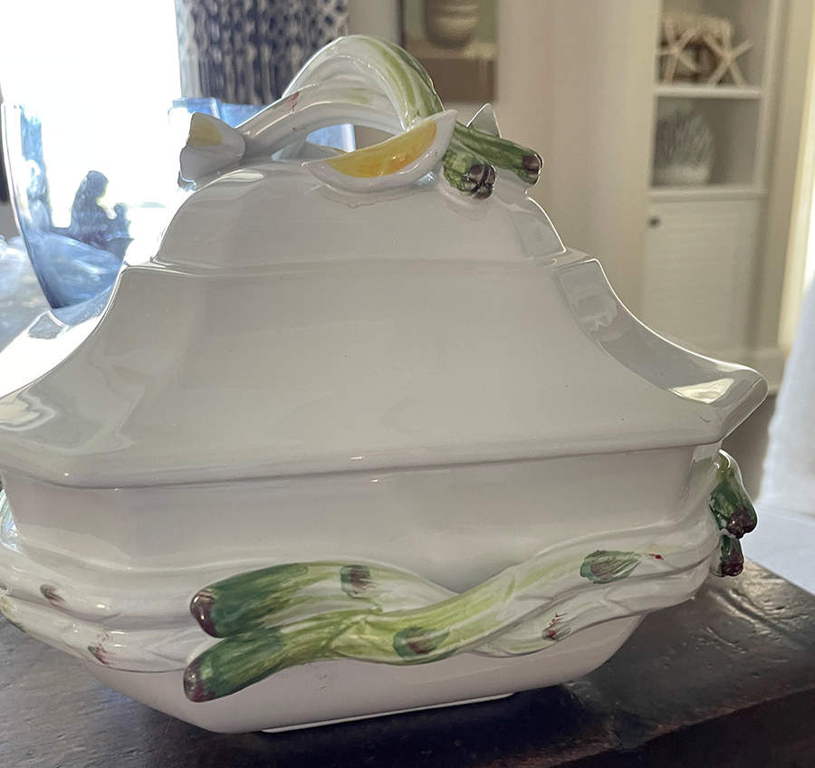 Asparagi Small Tureen & Lid by Vietri (Italy)-1