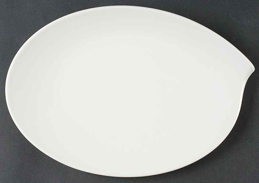 Flow 14" Oval Serving Platter by Villeroy & Boch-1
