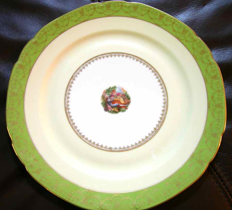VIT300 Dinner Plate by Victoria (Czech)-1