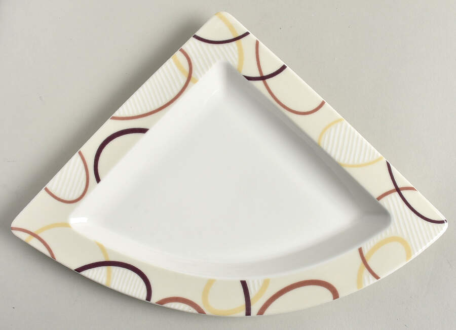 New Wave Ethno 8" Triangular Plate by Villeroy & Boch-1
