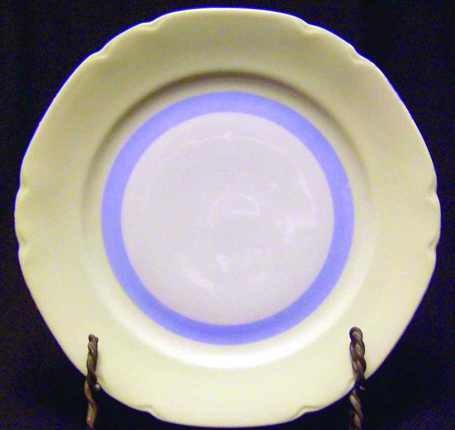 VIT301 Luncheon Plate by Victoria (Czech)-1