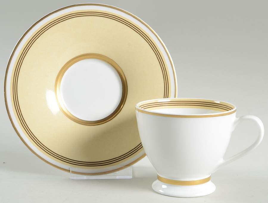 Vivian Footed Cup & Saucer Set by Villeroy & Boch-1