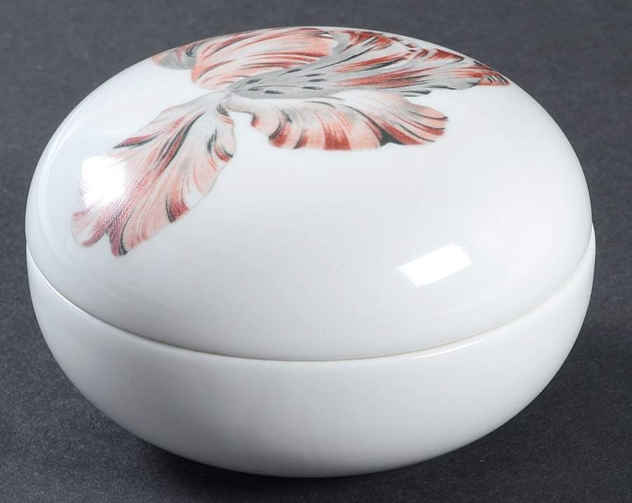 Fantasy 3" Candy Box & Lid by Villeroy & Boch-1