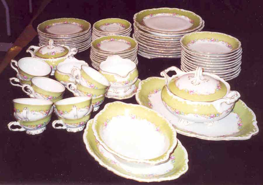 286 Dinner Plate by Victoria (Czech)-1