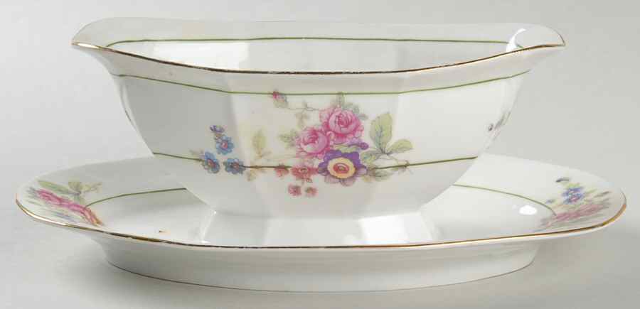VIT315 Gravy Boat with Attached Underplate by Victoria (Czech)-1