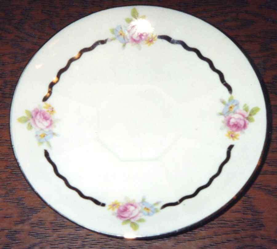 VIZ3 Saucer by Vierzon-1
