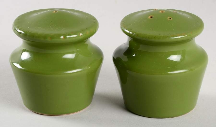 Basilico Salt & Pepper Set by Vietri (Italy)-1