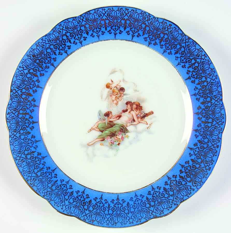 VTO159 Salad Plate by Victoria (Austria)-1