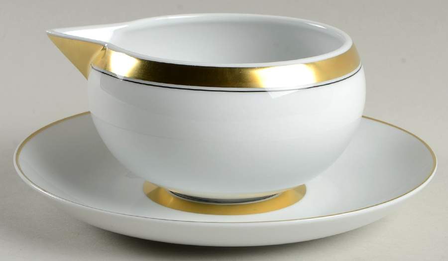 Domo Gold Gravy Boat & Underplate by Vista Alegre-1