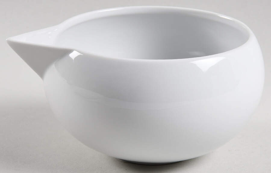 Domo White Gravy Boat by Vista Alegre-1