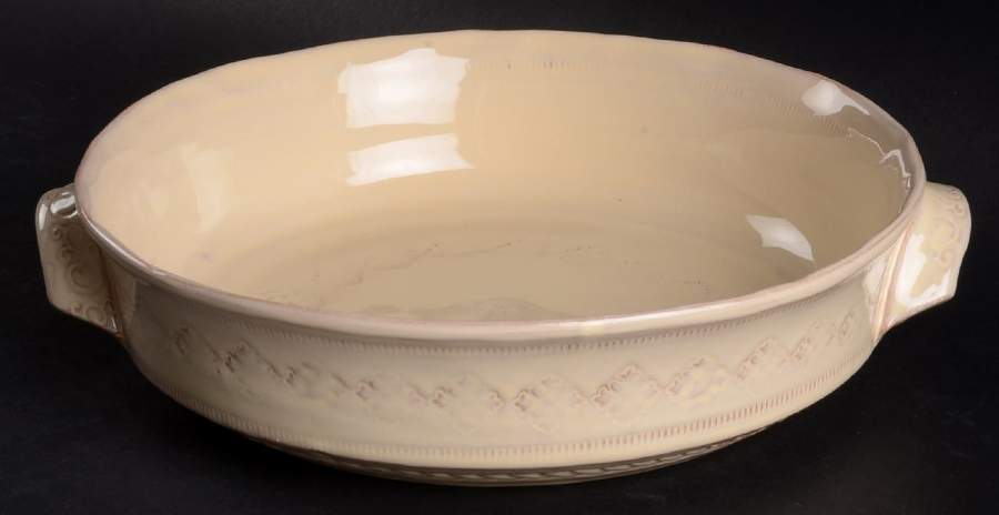 Bellezza Buttercream 9" Round Baker by Vietri (Italy)-1