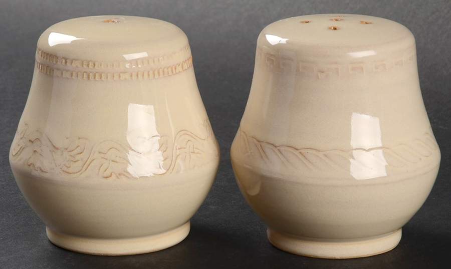 Bellezza Buttercream Salt & Pepper Set by Vietri (Italy)-1