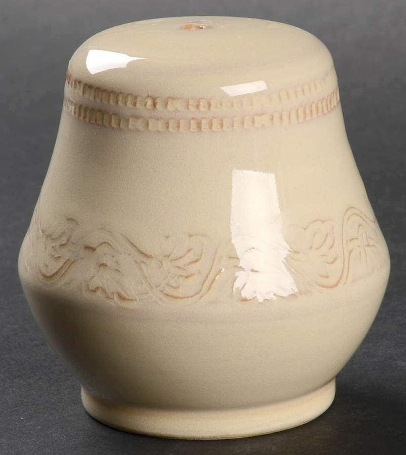 Bellezza Buttercream Salt Shaker by Vietri (Italy)-1