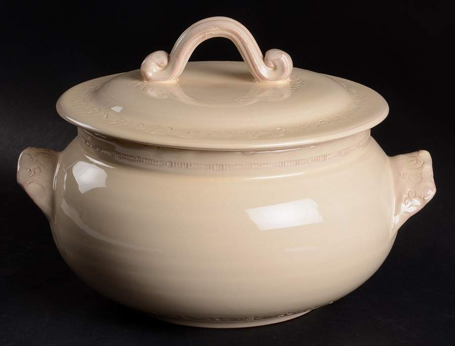 Bellezza Buttercream 2.5 Qt Round Covered Casserole by Vietri (Italy)-1