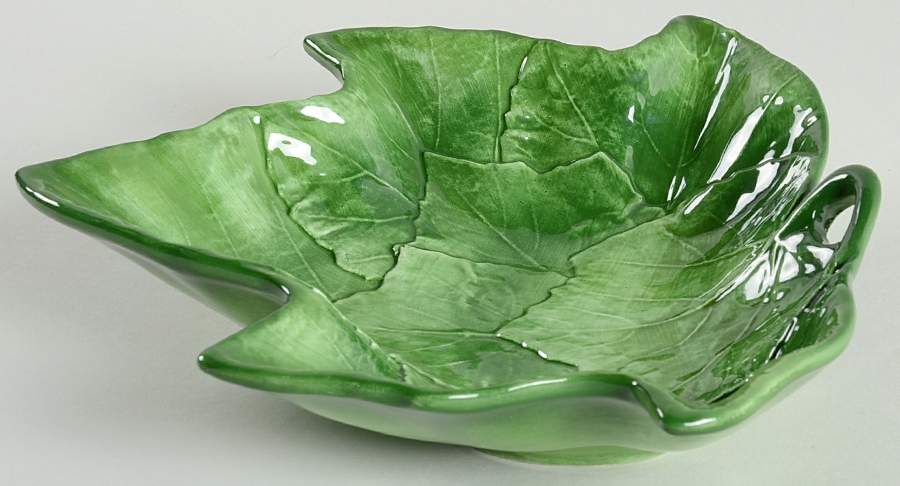 Foglia Fresca 8" Leaf Bowl by Vietri (Italy)-1