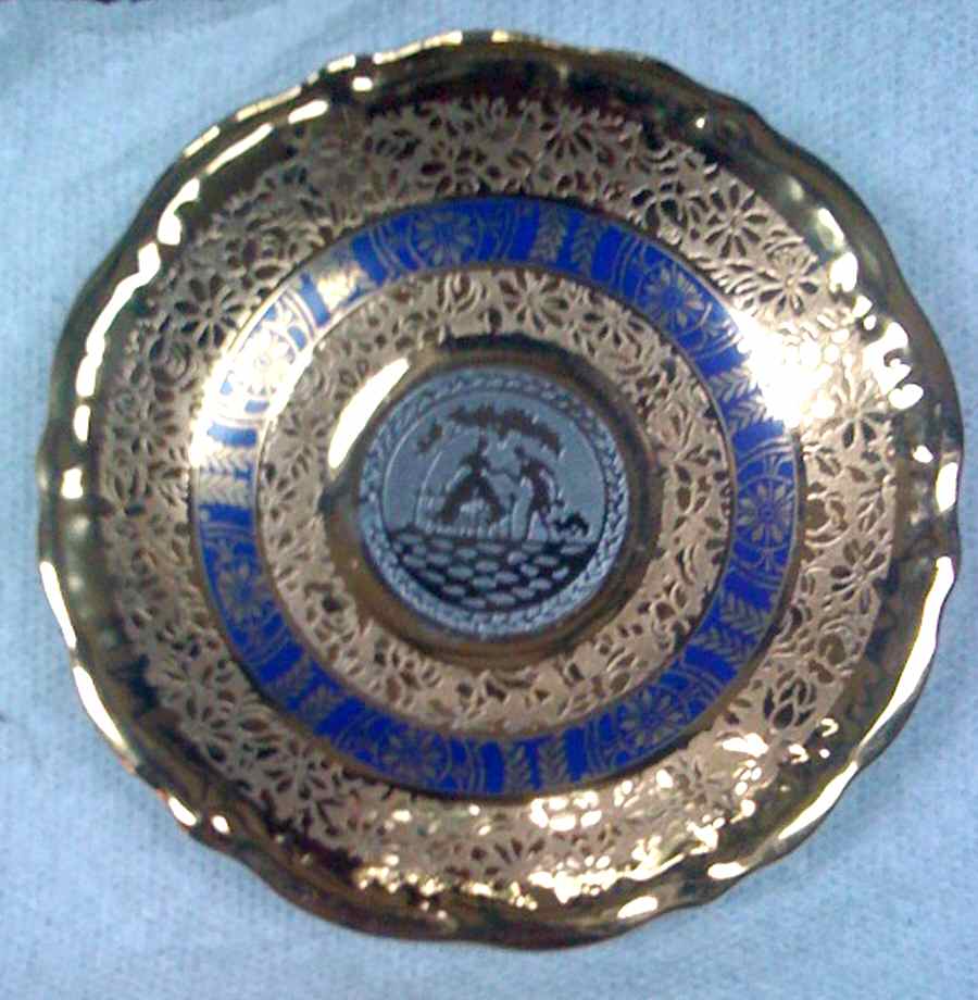 VIT331 Saucer by Victoria (Czech)-1