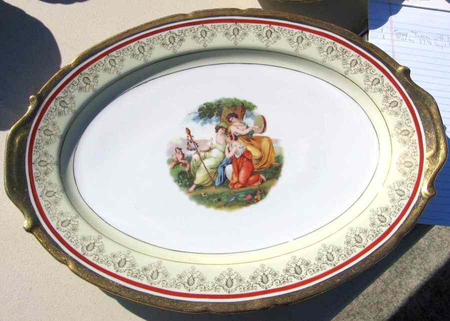 VIT332 13" Oval Serving Platter by Victoria (Czech)-1