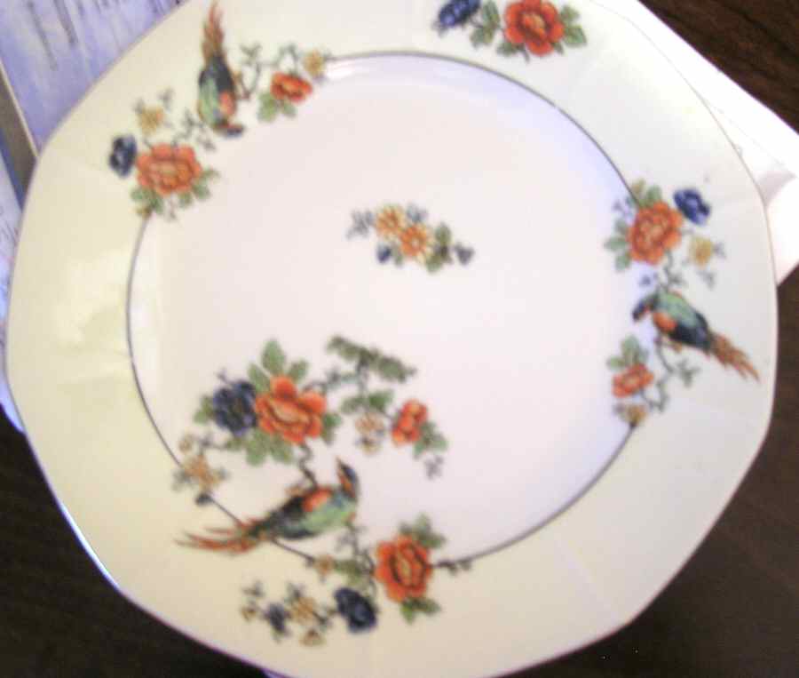 VIT334 Dinner Plate by Victoria (Czech)-1