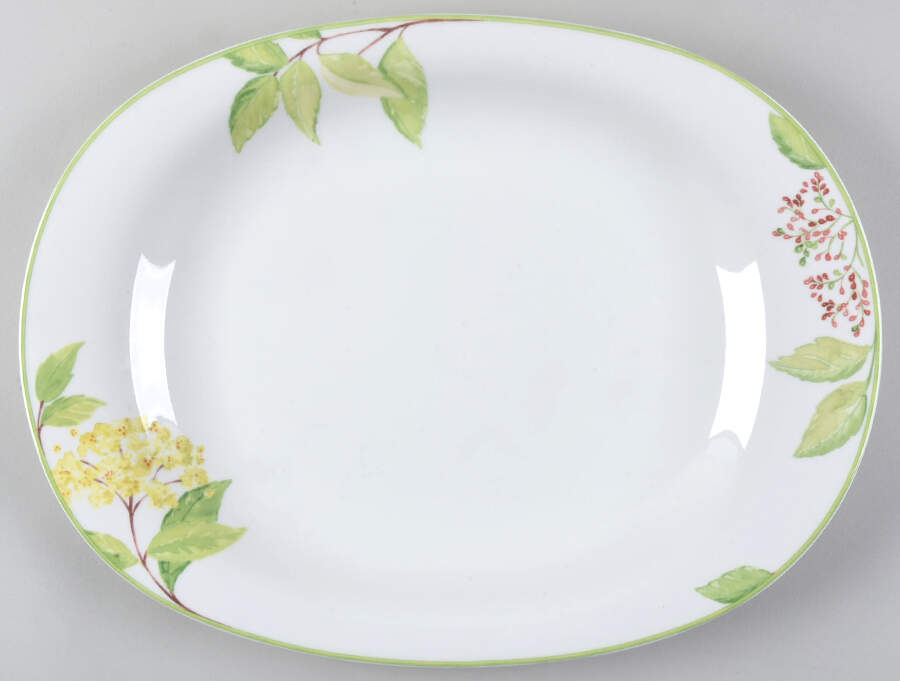 Green Garland 16" Oval Serving Platter by Villeroy & Boch-1