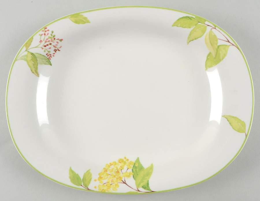 Green Garland 13" Oval Serving Platter by Villeroy & Boch-1