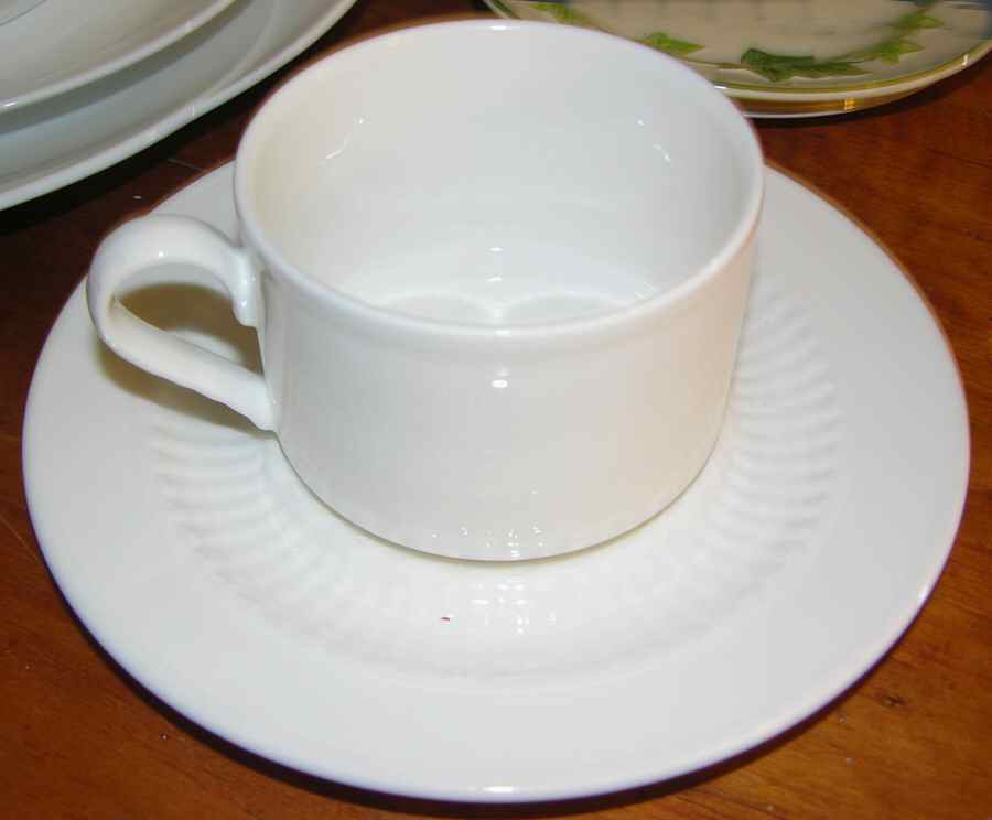 Amanti Flat Cup & Saucer Set by Villeroy & Boch-1