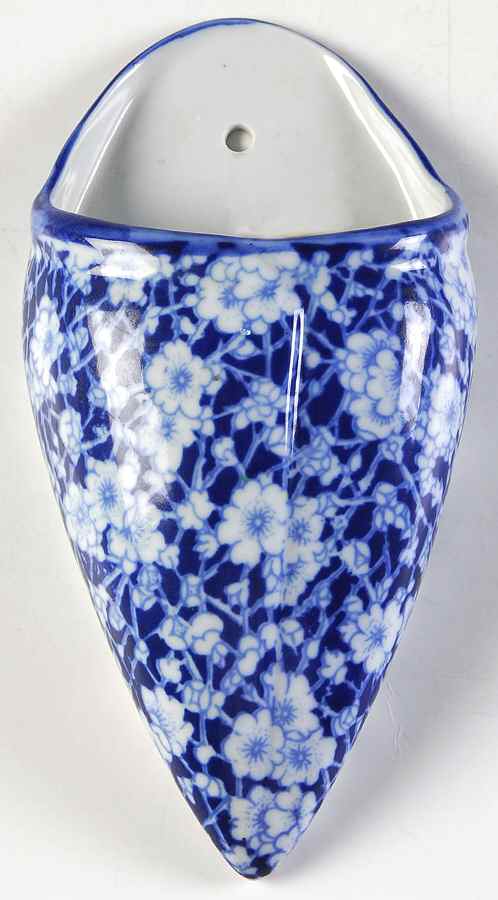 CX921 Wall Pocket Vase by China (Made in China)-1